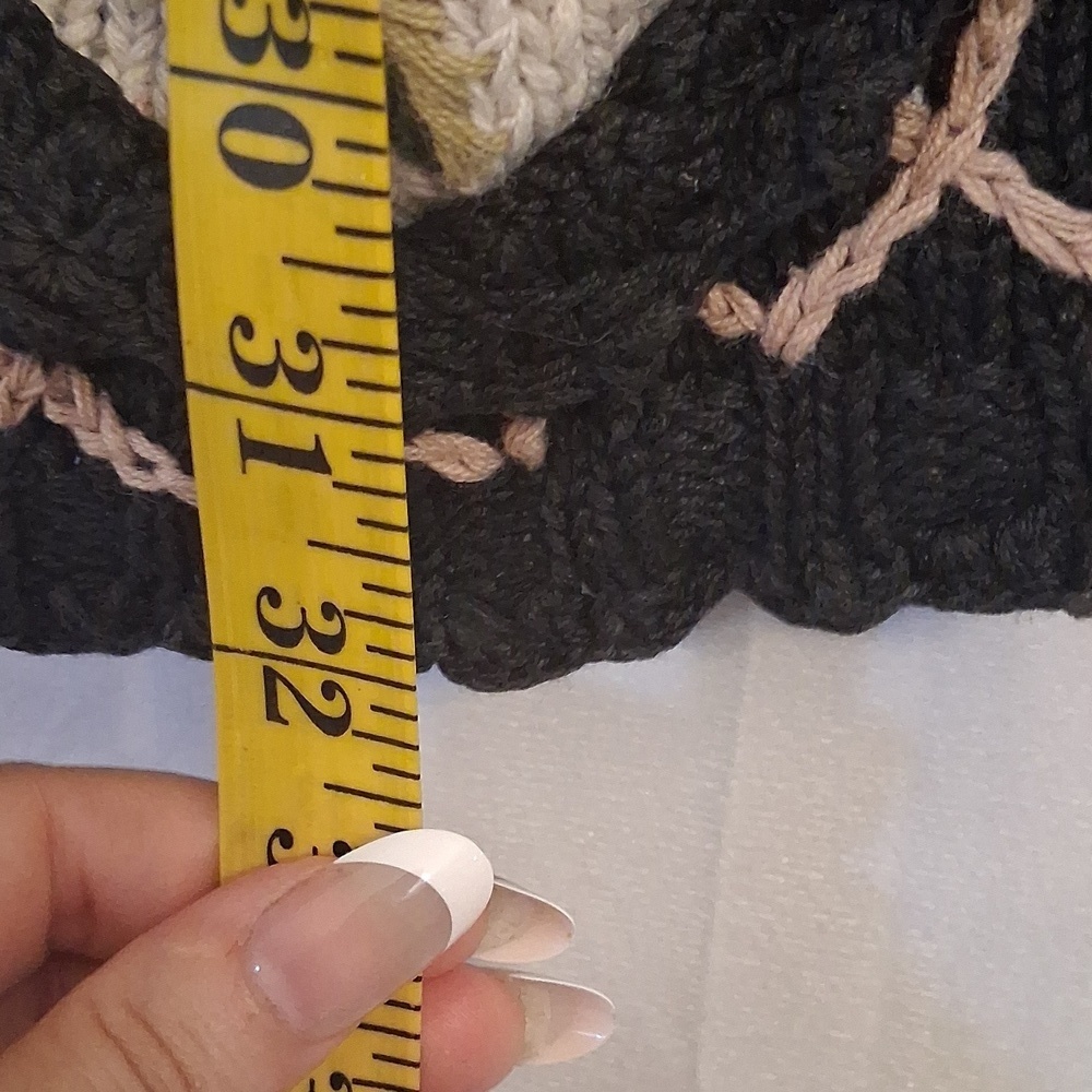 Jennifer Reed Sweater Medium - Picture 7 of 12